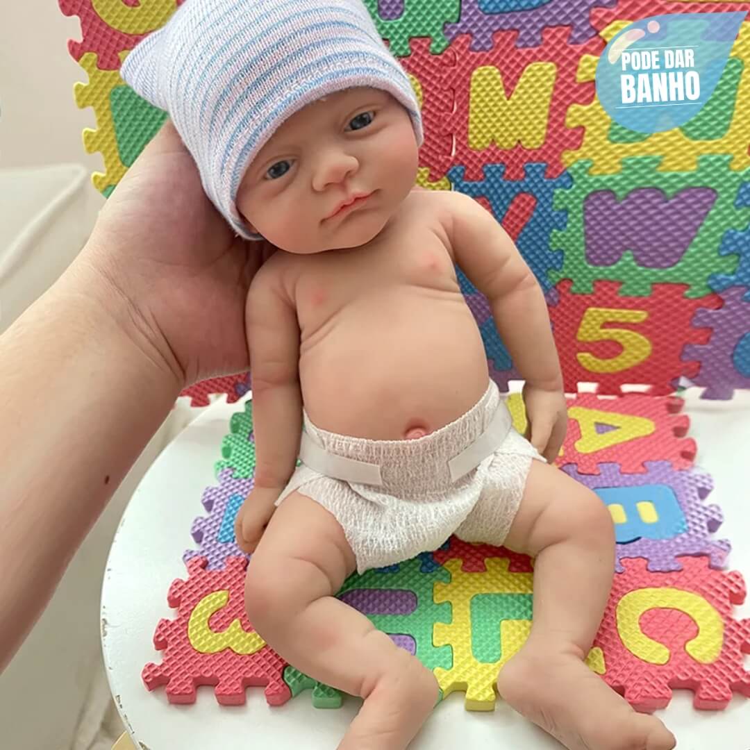 Bebê Reborn Romeu Silicone Sólido